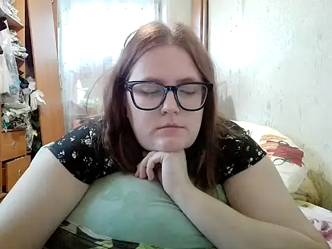 Snapshot of DesireMelissa chatting on December 3, 2025, 10:46 am DesireMelissa online show from December 3, 2025, 10:46 am