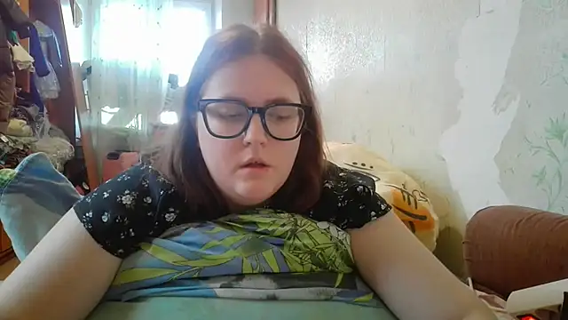 Snapshot of DesireMelissa chatting on December 14, 2025, 7:14 am DesireMelissa online show from December 14, 2025, 7:14 am