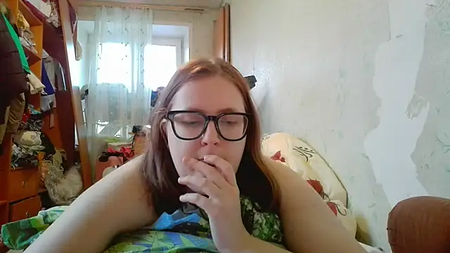 Snapshot of DesireMelissa chatting on December 15, 2025, 6:50 am DesireMelissa online show from December 15, 2025, 6:50 am