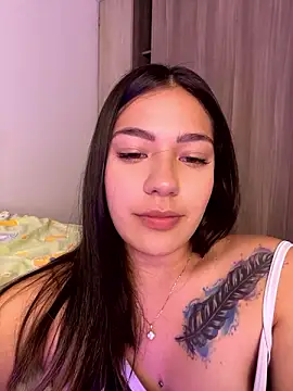 Snapshot of Latina_vanessa chatting on December 3, 2024, 12:02 am Latina vanessa online show from December 3, 2024, 12:02 am