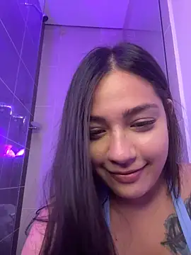 Snapshot of Latina_vanessa chatting on February 4, 2025, 1:34 am Latina vanessa online show from February 4, 2025, 1:34 am