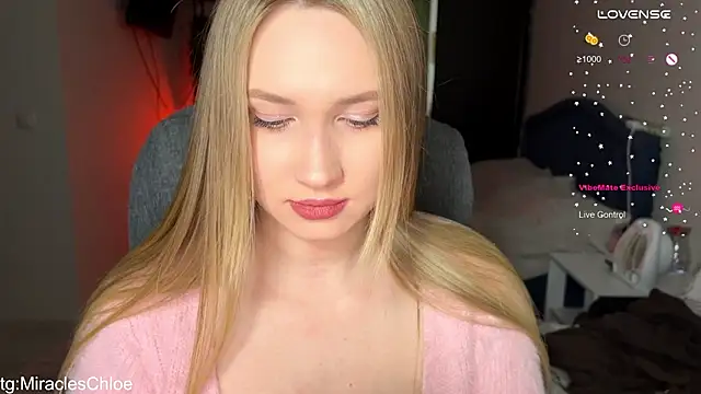 Snapshot of ChloeMillerMeow chatting on February 1, 2026, 3:54 pm ChloeMillerMeow online show from February 1, 2026, 3:54 pm