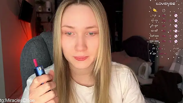 Snapshot of ChloeMillerMeow chatting on February 2, 2026, 11:42 am ChloeMillerMeow online show from February 2, 2026, 11:42 am