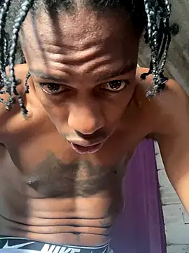 Snapshot of Larry-n-clouds chatting on November 22, 2025, 3:11 pm Larry-n-clouds online show from November 22, 2025, 3:11 pm