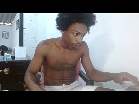 Larry-n-clouds online show from May 17, 2026, 5:42 pm