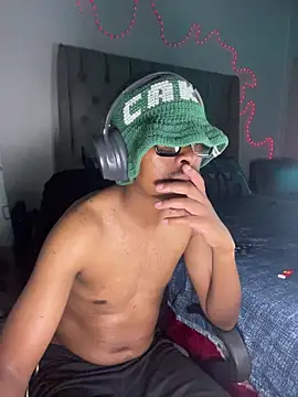 Snapshot of JaroDawg47 chatting on January 7, 2026, 6:54 pm JaroDawg47 online show from January 7, 2026, 6:54 pm