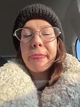 Snapshot of RinaCat chatting on January 8, 2026, 5:54 am RinaCat online show from January 8, 2026, 5:54 am