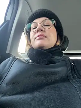 Snapshot of RinaCat chatting on January 11, 2026, 5:23 am RinaCat online show from January 11, 2026, 5:23 am