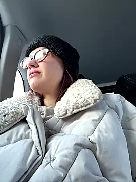 Snapshot of RinaCat chatting on January 14, 2026, 5:35 am RinaCat online show from January 14, 2026, 5:35 am