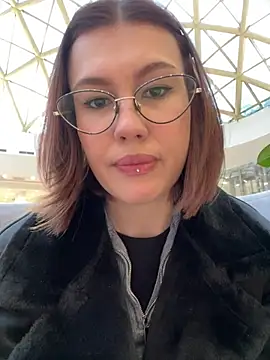 Snapshot of RinaCat chatting on February 8, 2026, 3:21 am RinaCat online show from February 8, 2026, 3:21 am