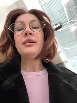 Snapshot of RinaCat chatting on February 11, 2026, 4:06 am RinaCat online show from February 11, 2026, 4:06 am