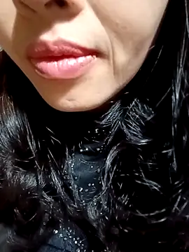 Hana love20 online show from November 24, 2025, 6:29 pm