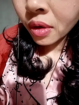 Hana love20 online show from December 15, 2025, 1:37 pm