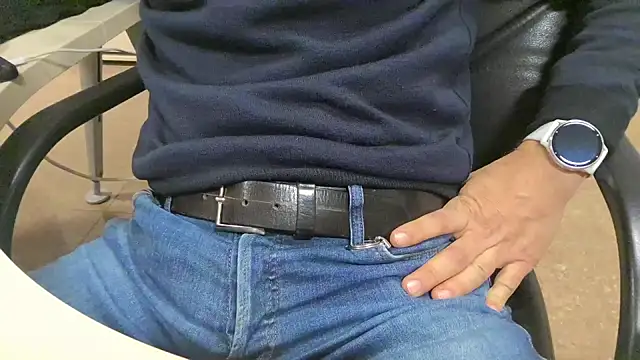 alessandroman2114 online show from November 20, 2025, 4:40 pm