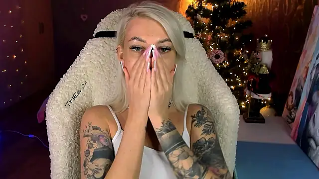 Snapshot of tykioty_Miley chatting on January 15, 2026, 12:21 pm tykioty Miley online show from January 15, 2026, 12:21 pm