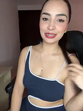 Snapshot of soy_paulina chatting on October 28, 2025, 5:44 am soy paulina online show from October 28, 2025, 5:44 am