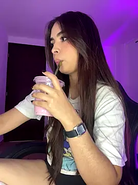 Snapshot of soy_paulina chatting on November 30, 2025, 3:43 am soy paulina online show from November 30, 2025, 3:43 am