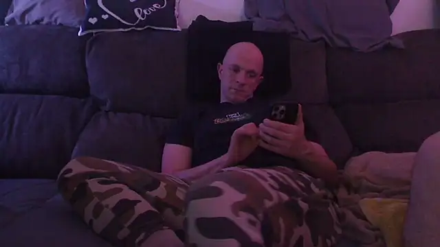 Snapshot of Donostipa chatting on February 14, 2026, 10:17 pm Donostipa online show from February 14, 2026, 10:17 pm