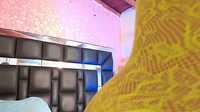 sh malala online show from November 11, 2025, 7:14 pm