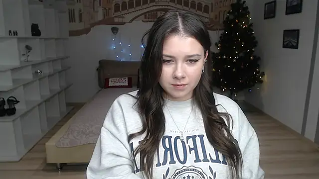 Snapshot of AnettaMilder chatting on January 8, 2026, 6:59 am AnettaMilder online show from January 8, 2026, 6:59 am