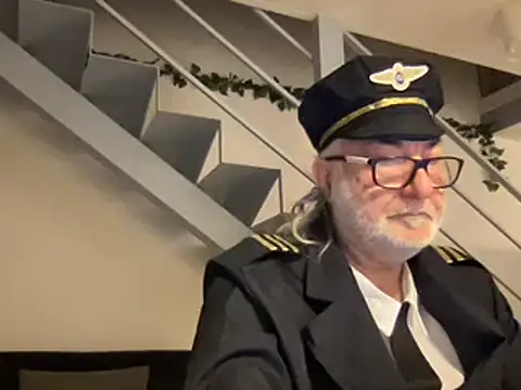 EroticVenetian online show from March 14, 2025, 5:27 am