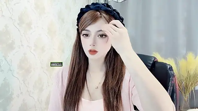Snapshot of VIWVI chatting on December 21, 2024, 5:47 am VIWVI online show from December 21, 2024, 5:47 am