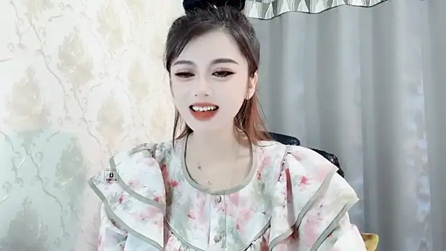 Snapshot of VIWVI chatting on December 31, 2024, 12:04 pm VIWVI online show from December 31, 2024, 12:04 pm
