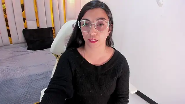 Snapshot of Karla_hernandez_ chatting on January 31, 2025, 5:10 pm Karla hernandez online show from January 31, 2025, 5:10 pm