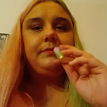 emmathegemma online show from October 19, 2025, 7:25 pm