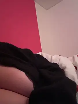 lapute88 online show from November 18, 2025, 6:34 pm