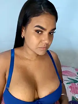 Snapshot of AntonellaShot chatting on May 3, 2026, 8:26 pm AntonellaShot online show from May 3, 2026, 8:26 pm