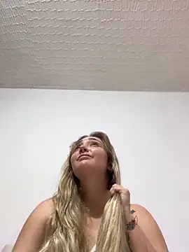 Snapshot of katy_pp chatting on November 2, 2025, 4:15 am katy pp online show from November 2, 2025, 4:15 am