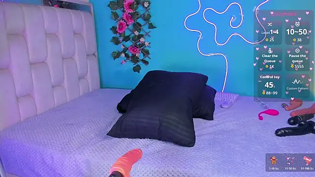 Snapshot of Im_foxy01 chatting on January 15, 2026, 2:27 am Im foxy01 online show from January 15, 2026, 2:27 am