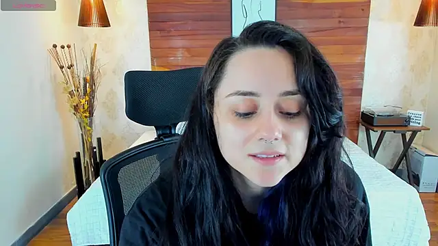 KatherineBond online show from February 18, 2025, 7:52 pm