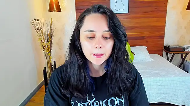 KatherineBond online show from March 4, 2025, 9:22 pm