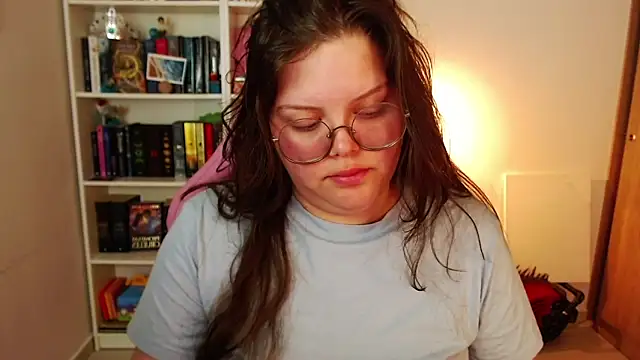 Snapshot of Gabiwaifu chatting on April 5, 2026, 2:53 am Gabiwaifu online show from April 5, 2026, 2:53 am