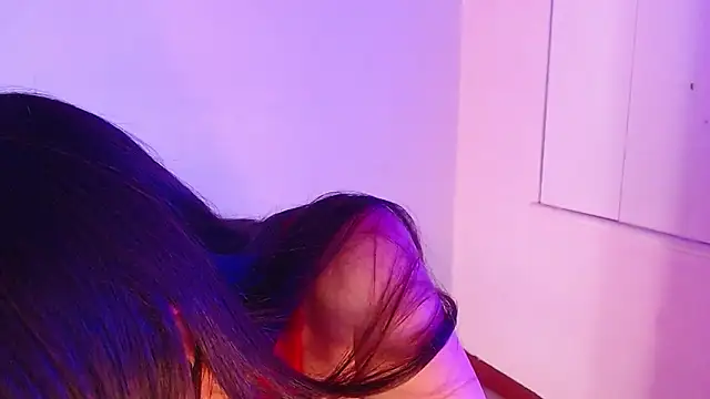 Snapshot of AnnaliOlsenX chatting on December 17, 2024, 8:10 pm AnnaliOlsenX online show from December 17, 2024, 8:10 pm