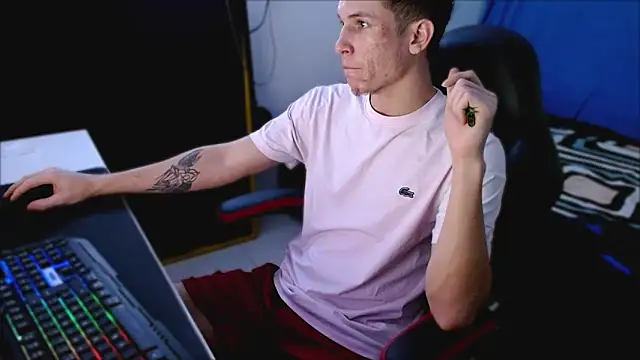 deividcloud36 online show from February 23, 2026, 6:38 pm