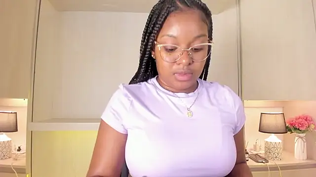 Snapshot of tamaraa_smiith chatting on January 8, 2026, 7:49 pm tamaraa smiith online show from January 8, 2026, 7:49 pm