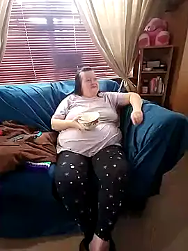 Bayou Woman68 online show from December 13, 2025, 8:47 pm