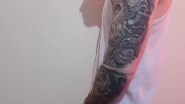 Snapshot of Kenner_fox77 chatting on February 14, 2025, 7:12 pm Kenner fox77 online show from February 14, 2025, 7:12 pm