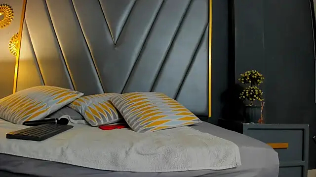 Snapshot of BrendaAdams_ chatting on March 19, 2026, 10:41 am BrendaAdams online show from March 19, 2026, 10:41 am