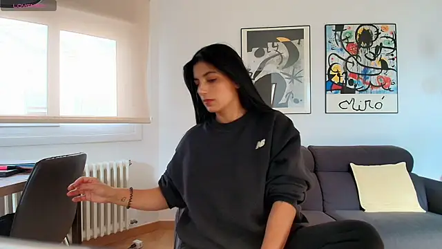 Arya 33 online show from October 27, 2025, 10:19 am