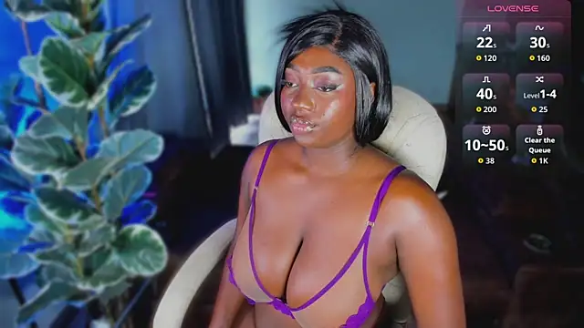 Almaahotxxx online show from June 11, 2026, 1:31 pm