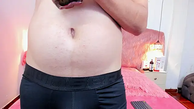 Snapshot of Derek_and_Skarlet chatting on February 26, 2026, 10:03 am Derek and Skarlet online show from February 26, 2026, 10:03 am