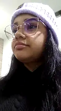  Miaaleon online show from February 25, 2025, 7:25 pm