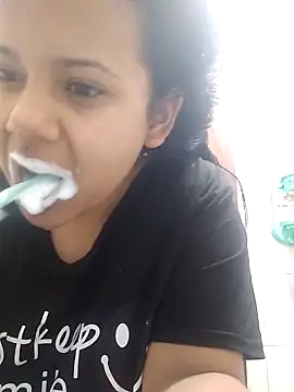  Miaaleon online show from September 10, 2025, 10:15 am