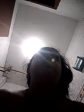  Miaaleon online show from November 19, 2025, 10:48 am