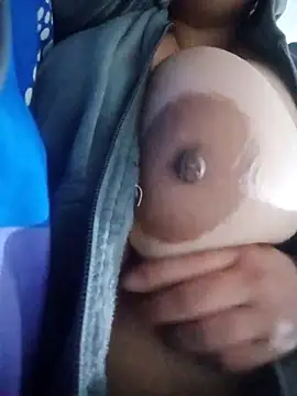 Snapshot of _Miaaleon chatting on March 11, 2026, 9:37 am Miaaleon online show from March 11, 2026, 9:37 am