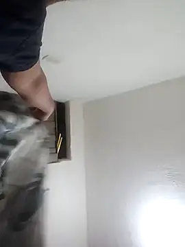 Snapshot of _Miaaleon chatting on March 31, 2026, 9:21 am Miaaleon online show from March 31, 2026, 9:21 am